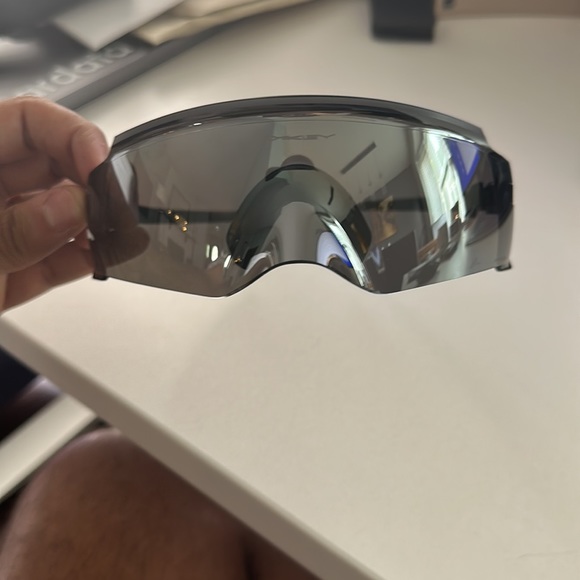 Oakley Kato Sunglasses - Picture 2 of 4